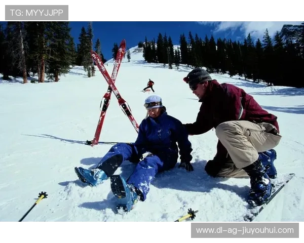 冬季必备足球高弹裤，提升运动舒适度与保暖性，助力寒冷天气训练表现