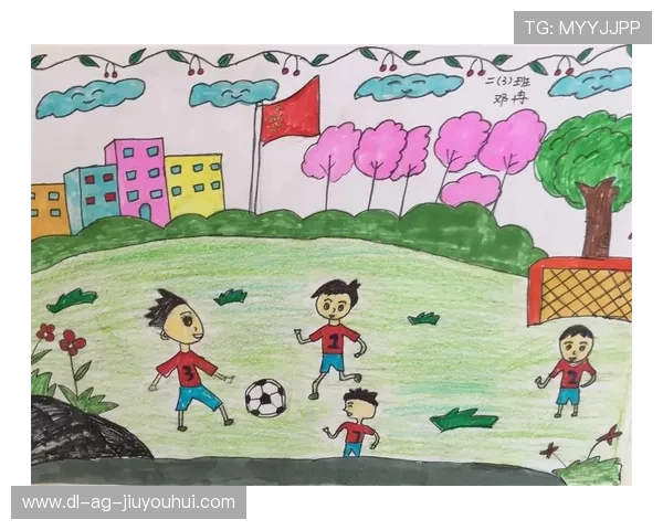 曼山小学足球绘画展：孩子们的绿茵梦想与艺术创意展现